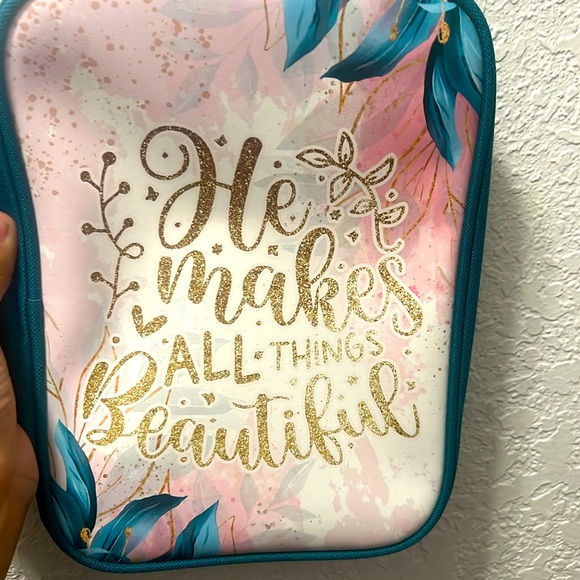 Bible case - Picture 1 of 3